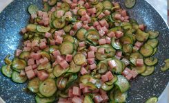 Saltata di Zucchine e Prosciutto Cotto